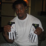 Larry Taylor New York Jets Training Camp Worn & Signed White & Black Reebok Gloves - Image 4