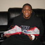 Jay Bromley New York Giants Rookie Game Worn & Signed Blue, Red & Gray Nike Cleats - Image 12