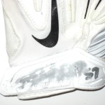 Michael Wilhoite San Francisco 49ers Game Worn & Signed Nike Gloves - Great Use!!! - Image 3