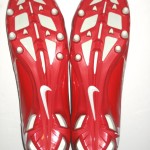 Kerry Wynn Richmond Spiders Game Issued & Signed White & Red Nike Vapor Pro Cleats - Size 14 - Image 9