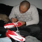 Kerry Wynn Richmond Spiders Game Issued & Signed White & Red Nike Vapor Pro Cleats - Size 14 - Image 11