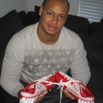 Kerry Wynn Richmond Spiders Game Issued & Signed White & Red Nike Vapor Pro Cleats - Size 14 - Image 10