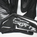 Darrel Young Washington Redskins Practice Worn & Signed Black & Silver Nike Gloves - Image 2