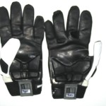 RJ Dill Rutgers Scarlet Knights Game Worn & Signed White and Black Nike Gloves - Image 4