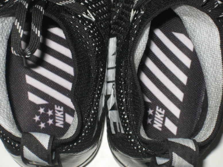 self lacing shoes price