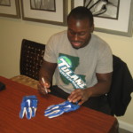 Orleans Darkwa Signing New York Giants Practice Worn Blue & White Nike Vapor Jet Gloves