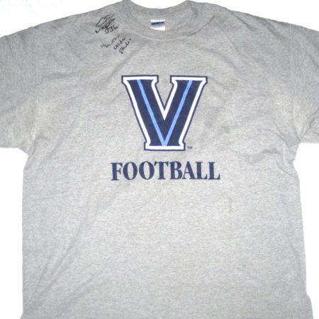 Darrel Young Player Issued & Signed Gray Villanova Wildcats Football #2 Gildan Shirt