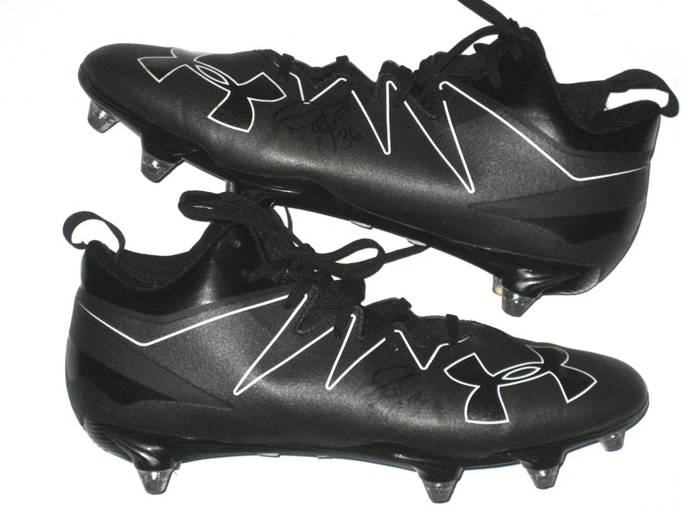 black under armour cleats