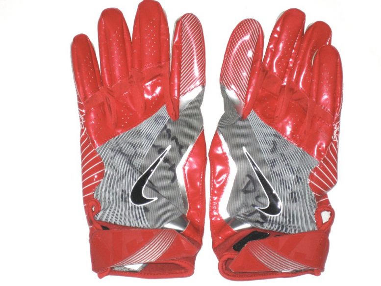 white and red nike gloves