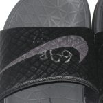 AJ Francis 2017 Washington Redskins Locker Room Worn & Signed Black & Silver Nike Sandals - Image 4