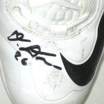 Orleans Darkwa 2017 New York Giants Game Worn & Signed White & Black Nike Cleat - Image 2