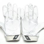 Andrew Adams 2017 New York Giants Game Worn & Signed White & Silver Nike Gloves - Image 5