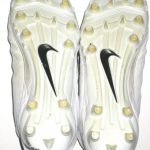 Orleans Darkwa 2017 New York Giants Game Worn & Signed White & Black Nike Field General Cleats - Image 9
