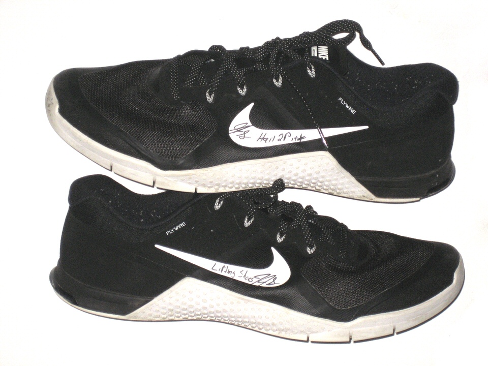 nike metcon 2 black and white