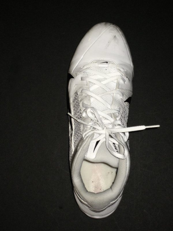 Orleans Darkwa New York Giants Game Worn White & Black Left Nike Alpha Pro Cleat - Image 3