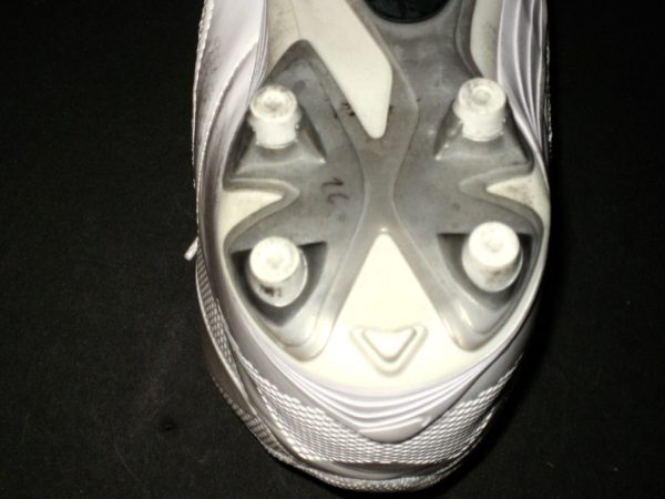 Orleans Darkwa New York Giants Game Worn White & Black Left Nike Alpha Pro Cleat - Image 8