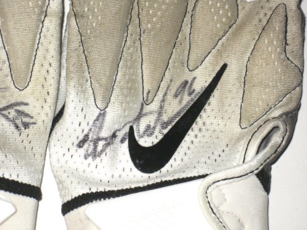 Henry Anderson New York Jets 2018 Game Worn & Signed White, Black & Gray Nike Superbad Gloves – Great Use!!!