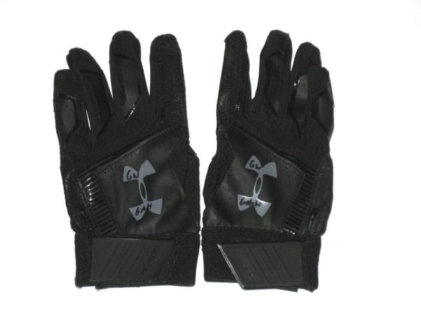 Gabe Holt Texas Tech Red Raiders Game Worn & Signed Black & Silver Under Armour Yard Gloves