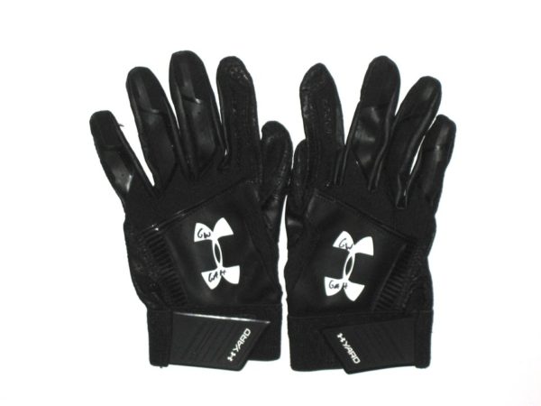 Gabe Holt Texas Tech Red Raiders Game Worn & Signed Black & White Under Armour Yard Gloves