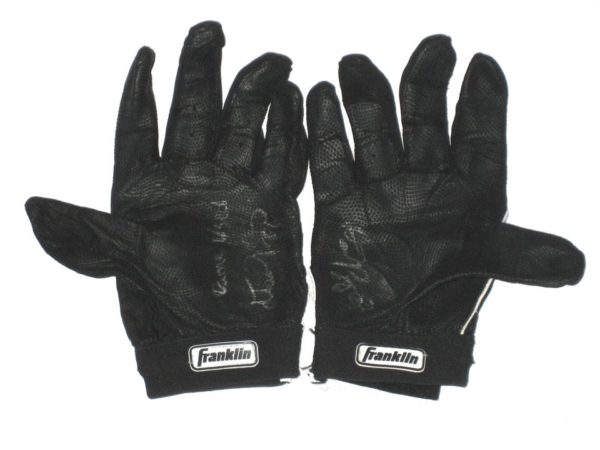 Dario Pizzano 2020 Winnipeg Goldeyes Game Worn & Signed Black & White Franklin Batting Gloves - Image 6