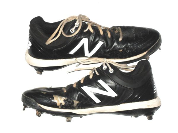 Dario Pizzano 2020 Winnipeg Goldeyes Game Worn & Signed Black & White New Balance Cleats - Image 4
