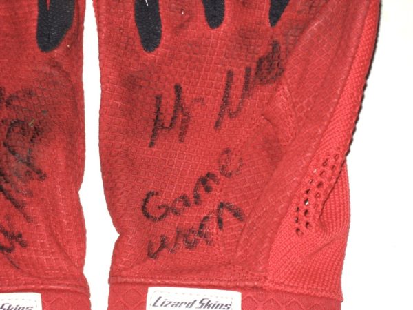 Max Moroff 2019 Cleveland Indians Game Worn & Signed Red & Black Lizard Skins Batting Gloves - Image 4