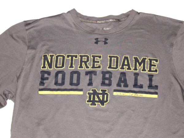 Scott Daly Team Issed & Signed Official Notre Dame Fighting Irish Football Music City Bowl Under Armour XL Shirt
