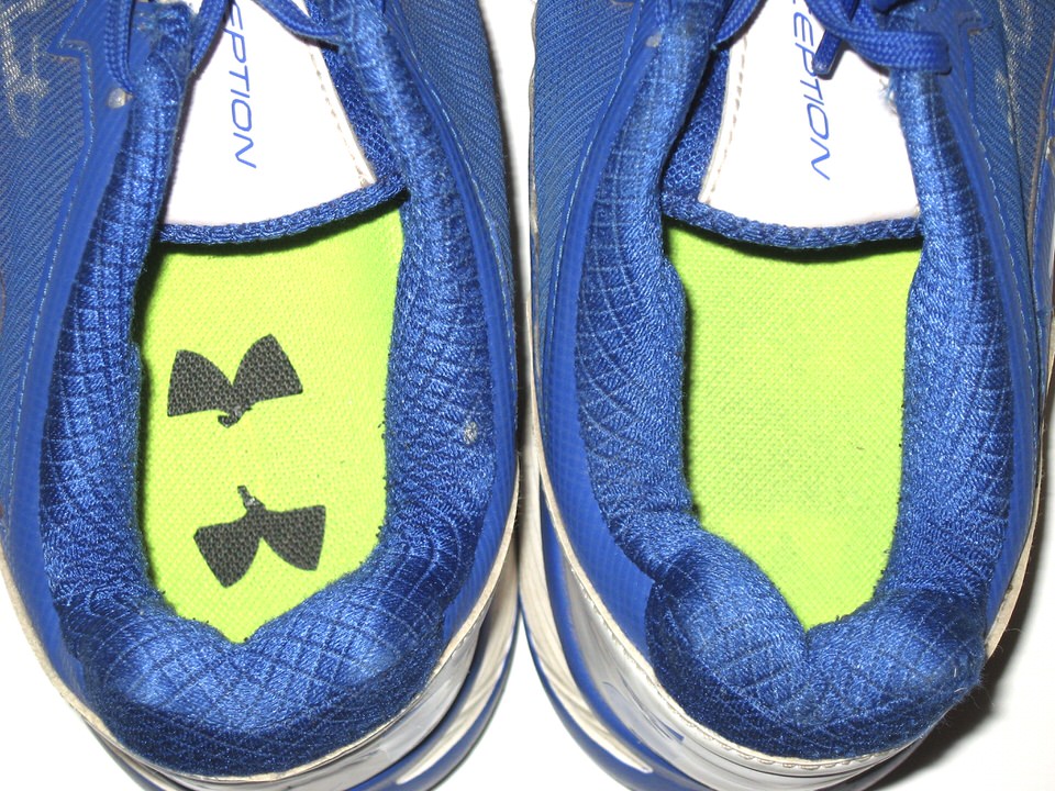 Under armour deception deals turf shoes