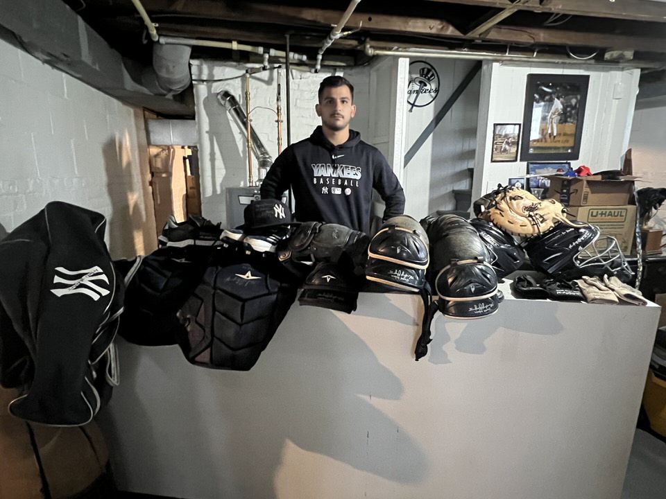 yankees catchers helmet