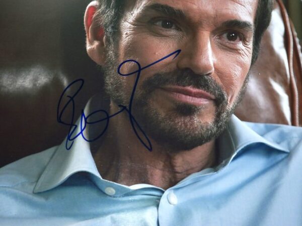 Billy Bob Thornton Signed Larsen McCredle Entourage 8 x 10 Photo - Beckett Authenticated Hologram