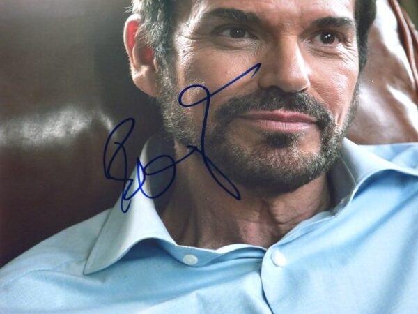 Billy Bob Thornton Signed Larsen McCredle Entourage 8 x 10 Photo - Beckett Authenticated Hologram