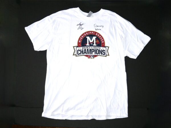 Indigo Diaz Training Worn & Signed Mississippi Braves 2021 Double A South Champions Gildan XL Shirt