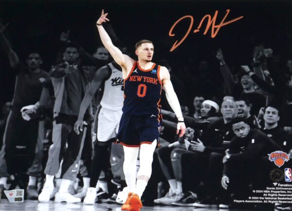 Donte DiVincenzo Autographed Signed New York Knicks 11x14 Photo - Fanatics