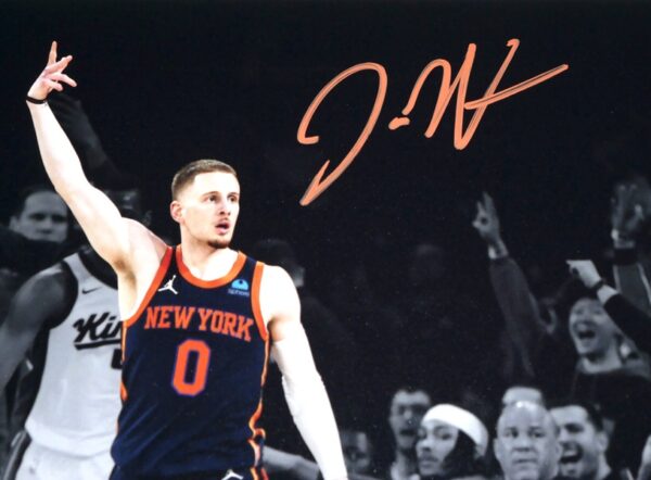 Donte DiVincenzo Autographed Signed New York Knicks 11x14 Photo - Fanatics