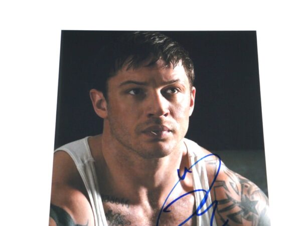 Tom Hardy Autographed Signed Tommy Riordan Conlon 'Warrior 8 x 10 Photo - AutographCOA