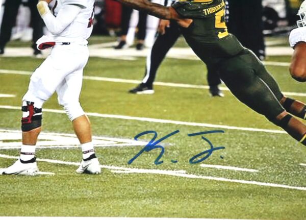 Kayvon Thibodeaux Signed Oregon Ducks Jump 8 x 10 Photo - Beckett Witnessed