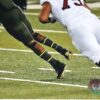 Kayvon Thibodeaux Signed Oregon Ducks Jump 8 x 10 Photo - Beckett Witnessed