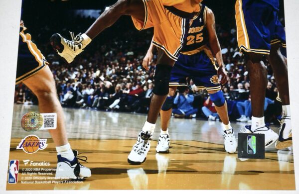 Magic Johnson Signed Los Angeles Lakers 8 x 10 Vs Golden State Warriors - Beckett Witnessed