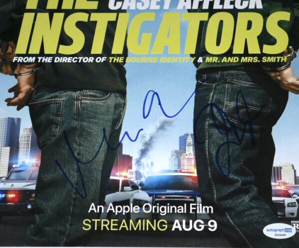 Matt Damon & Casey Affleck Signed Autographed The Instigators 11 x 17 Photo - ACOA