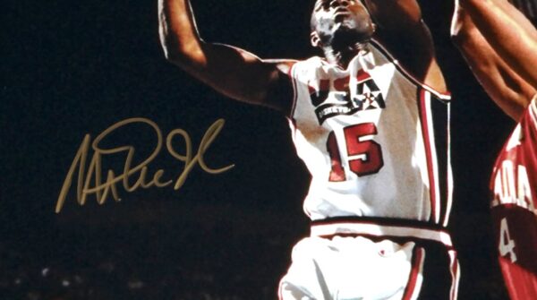 Magic Johnson Los Angeles Lakers Autographed Signed Team USA 16 x 20 Photo - Beckett Witnessed