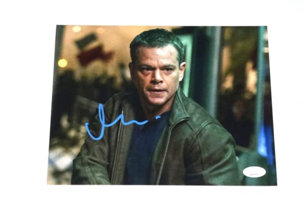 Matt Damon Autographed Signed Jason Bourne 'The Bourne Identity 8 x 10 Photo - JSA Hologram