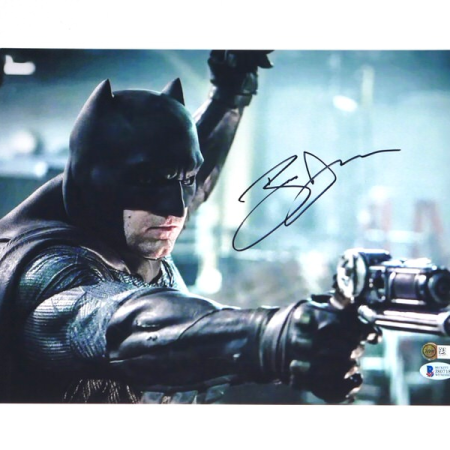 Ben Affleck Signed Bruce Wayne Batman v Superman Dawn of Justice 11x14 Photo - Beckett Witnessed