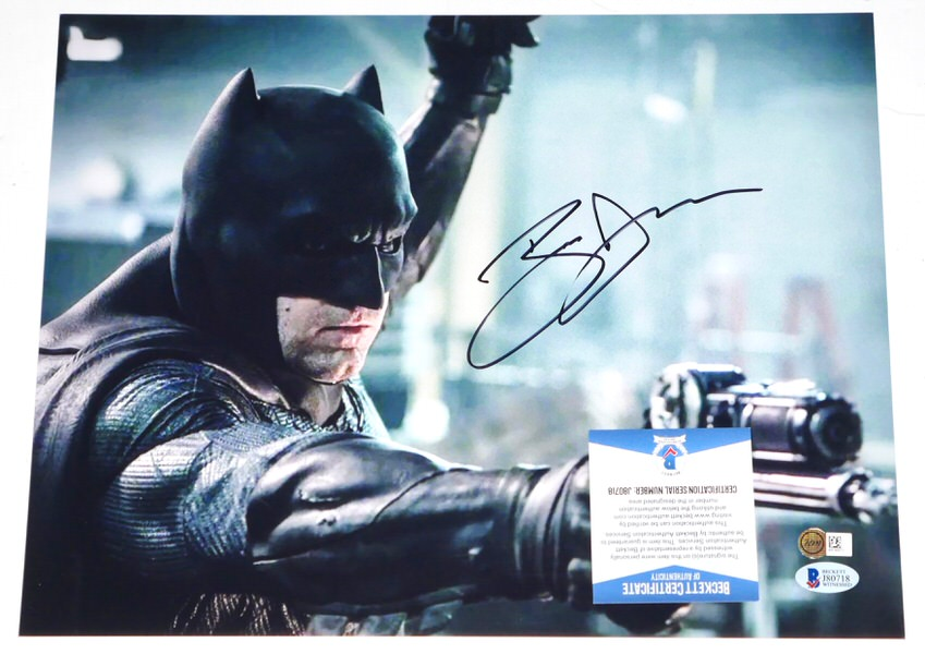 Ben Affleck Signed Bruce Wayne Batman v Superman Dawn of Justice 11x14 Photo - Beckett Witnessed