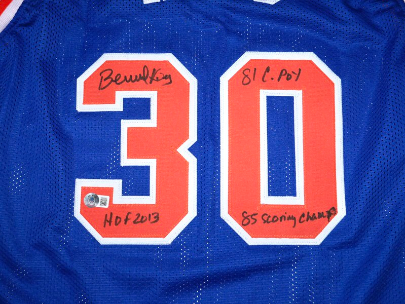 Bernard King Signed Autographed New York Knicks #30 Jersey with Awesome Inscriptions Beckett Witnessed