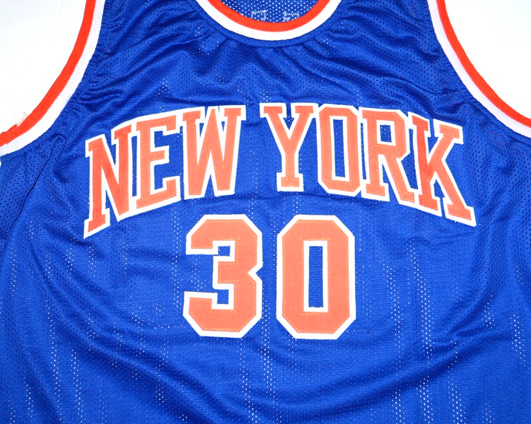 Bernard King Signed Autographed New York Knicks #30 Jersey with Awesome Inscriptions Beckett Witnessed