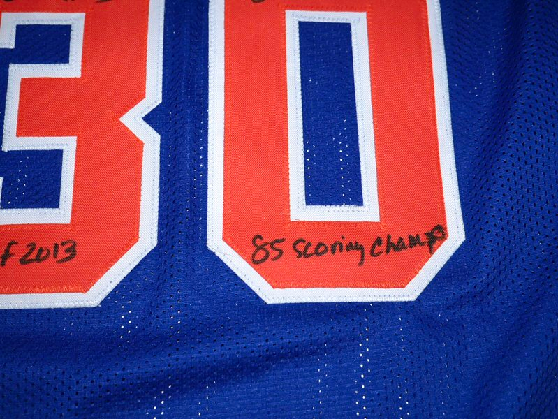 Bernard King Signed Autographed New York Knicks #30 Jersey with Awesome Inscriptions Beckett Witnessed