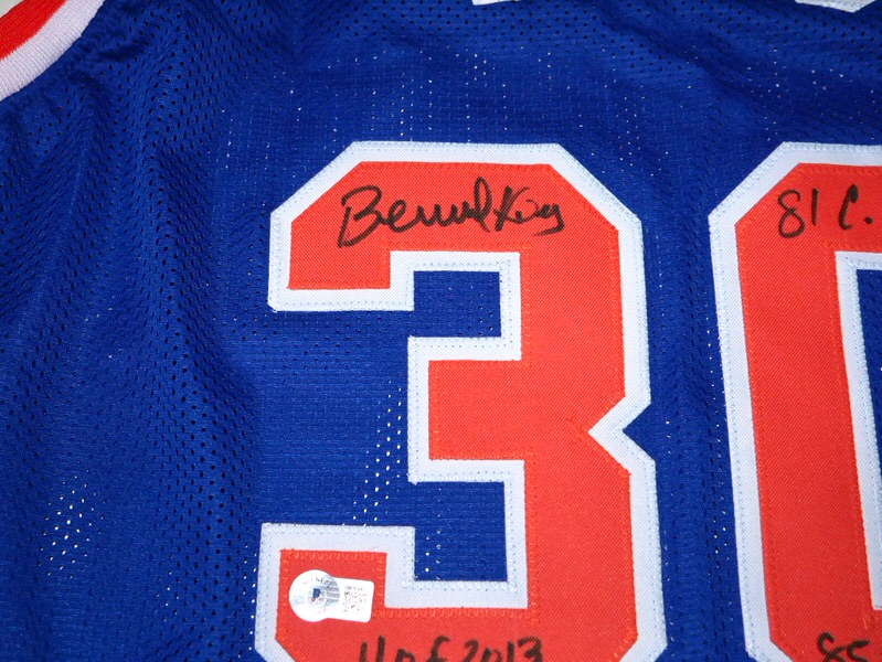 Bernard King Signed Autographed New York Knicks #30 Jersey with Awesome Inscriptions Beckett Witnessed