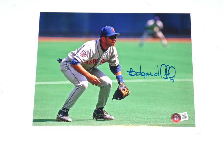 Edgardo Alfonzo Signed Autographed New York Mets 8 x 10 Photo - Beckett Witnessed