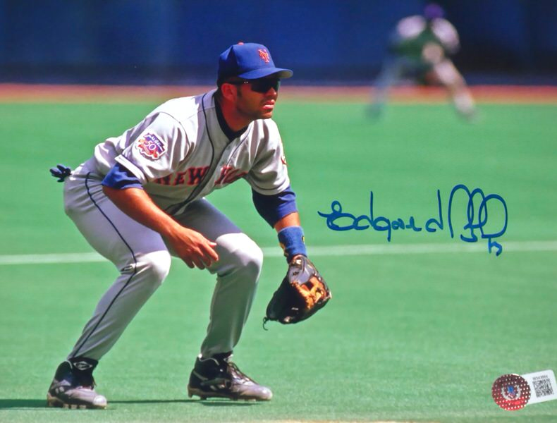 Edgardo Alfonzo Signed Autographed New York Mets 8 x 10 Photo - Beckett Witnessed