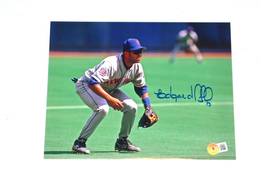 Edgardo Alfonzo Signed Autographed New York Mets 8 x 10 Photo - Beckett Witnessed